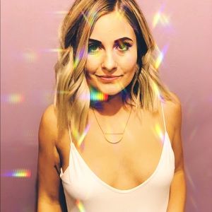 Meet your Posher, Naomi